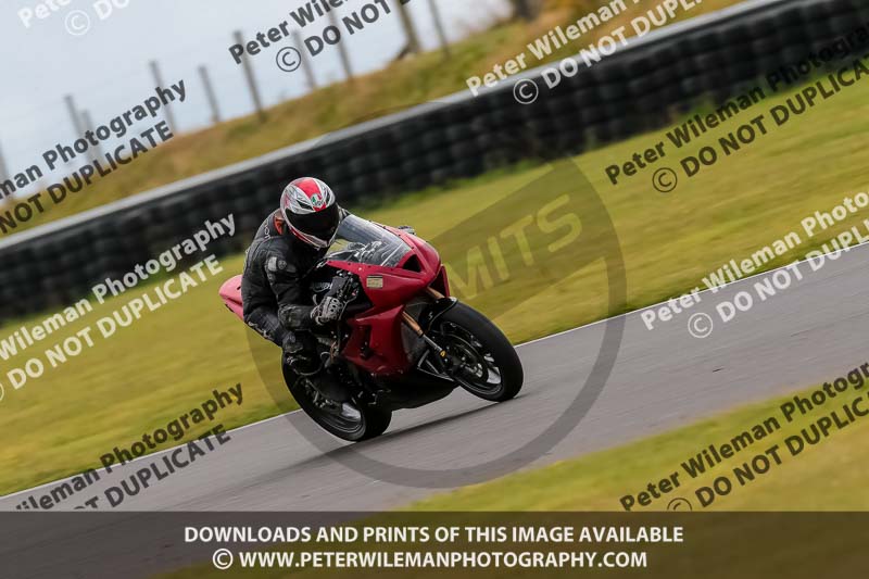 PJM Photography;anglesey no limits trackday;anglesey photographs;anglesey trackday photographs;enduro digital images;event digital images;eventdigitalimages;no limits trackdays;peter wileman photography;racing digital images;trac mon;trackday digital images;trackday photos;ty croes